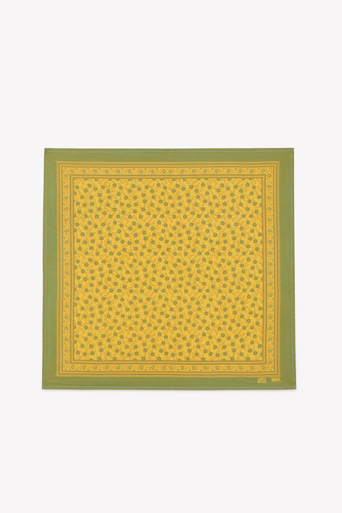 Scarf - Small Genêt Bonton X Milk model - Image principale