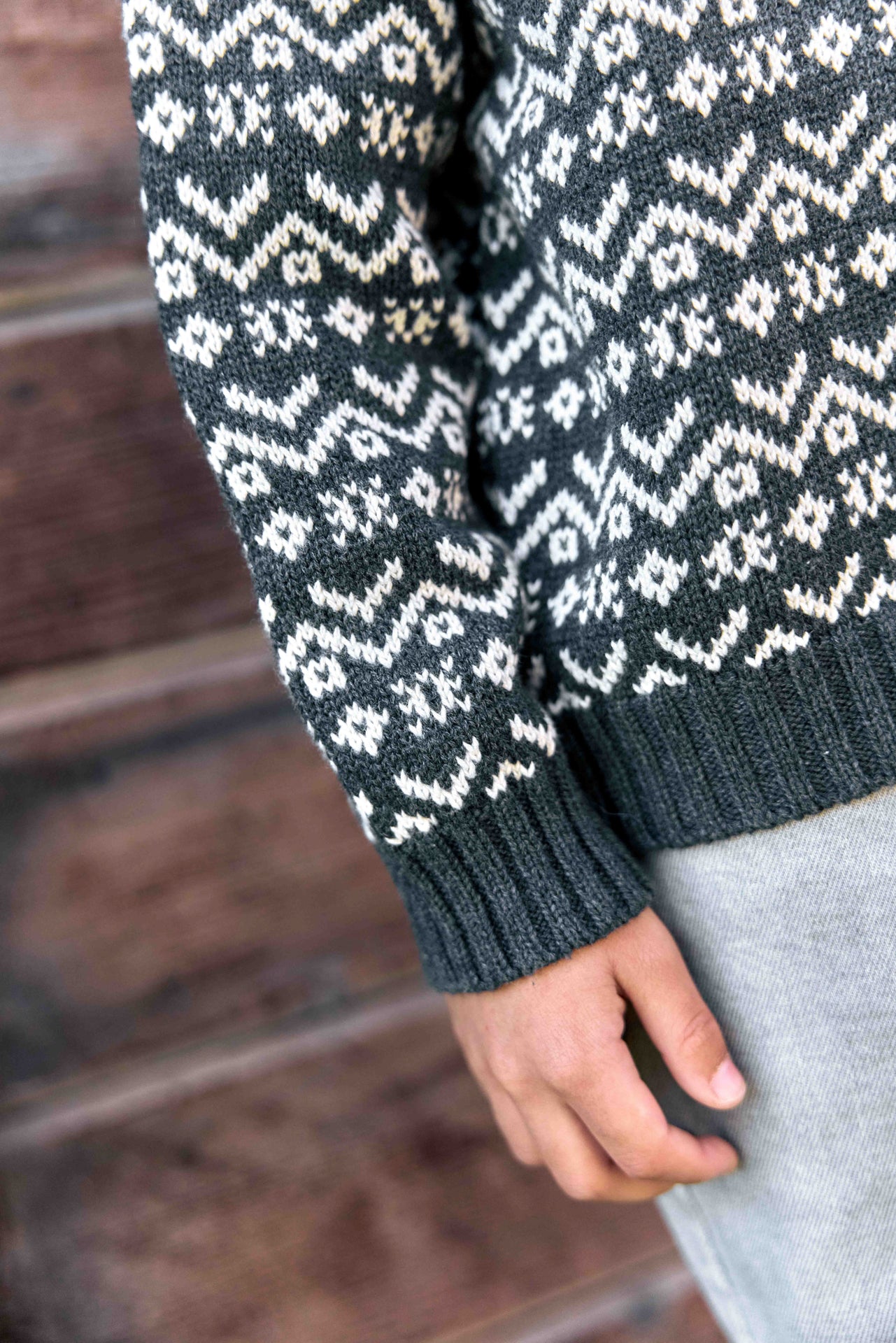 Sweater - Leonard Carbon