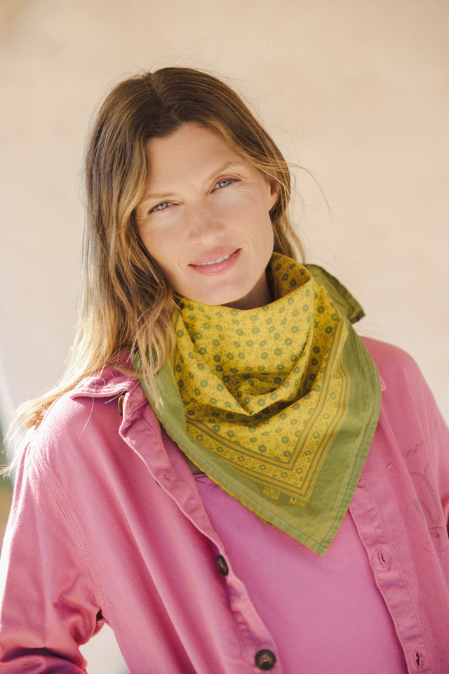 Scarf - Large Genêt Bonton X Milk model - Image principale