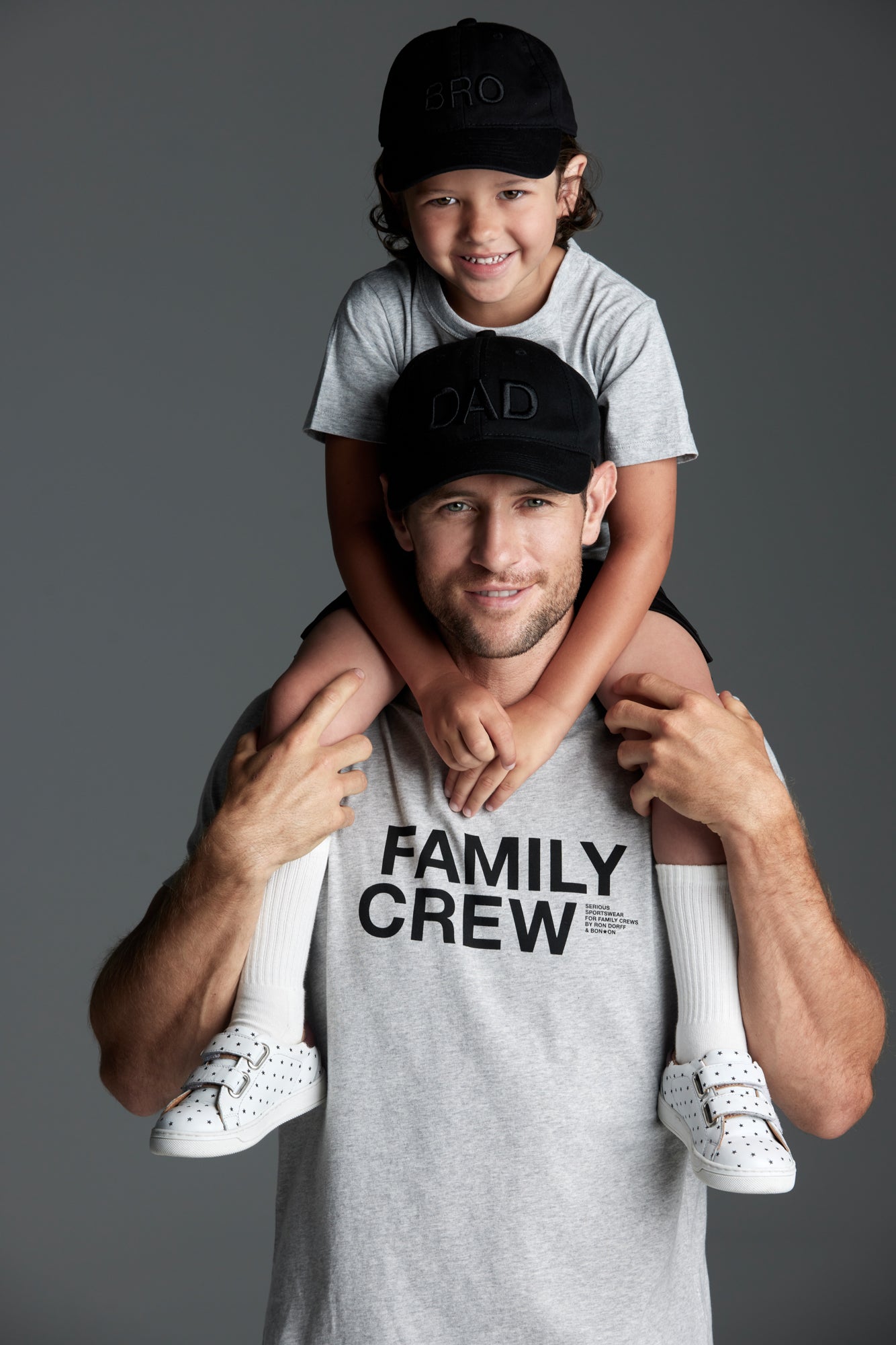 Tee-shirt - Family Crew gris coton BONTON + RON DORFF