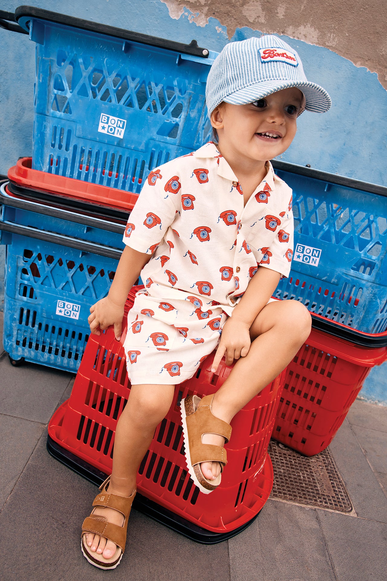 Chemise - Las Vegas Phone