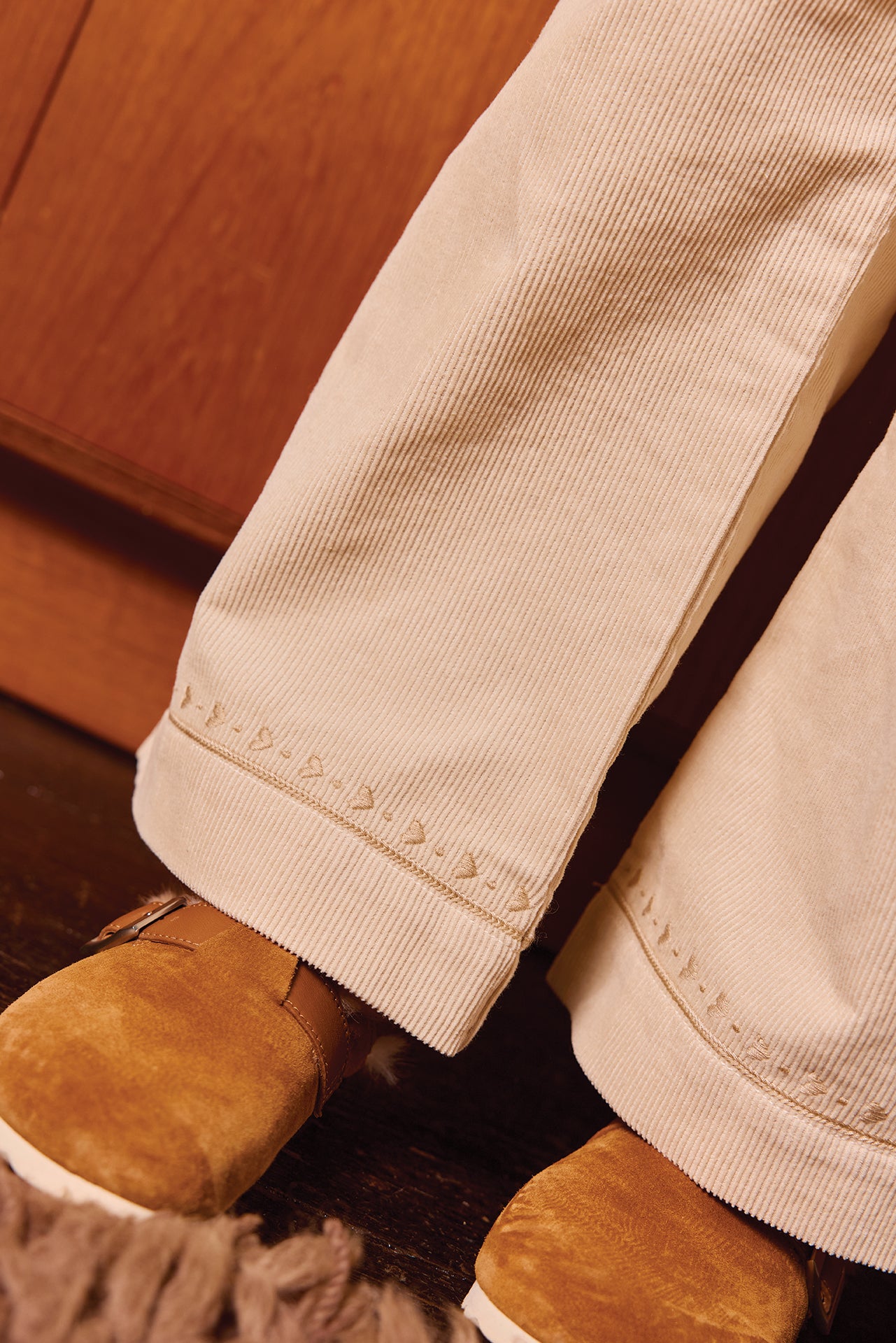 Trousers - Lakiko Milk Velvet