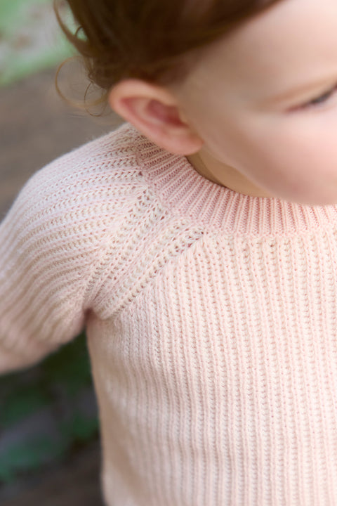 Outfit - James Peach - Image principale