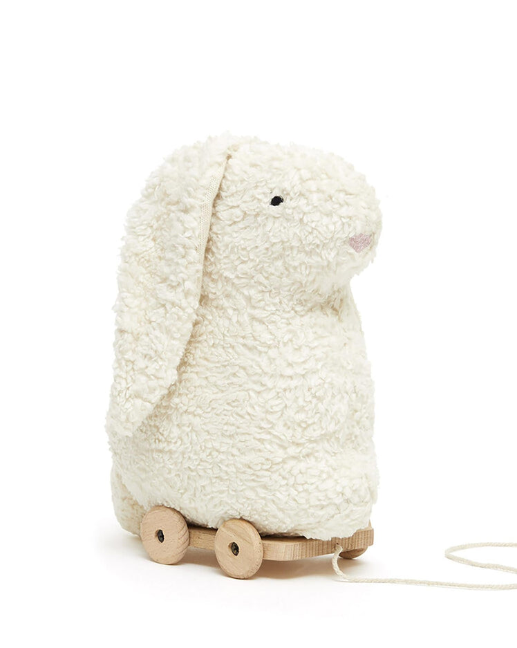 Lapin à tirer sur roulettes