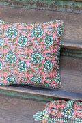 Coussin - Imprimé rose