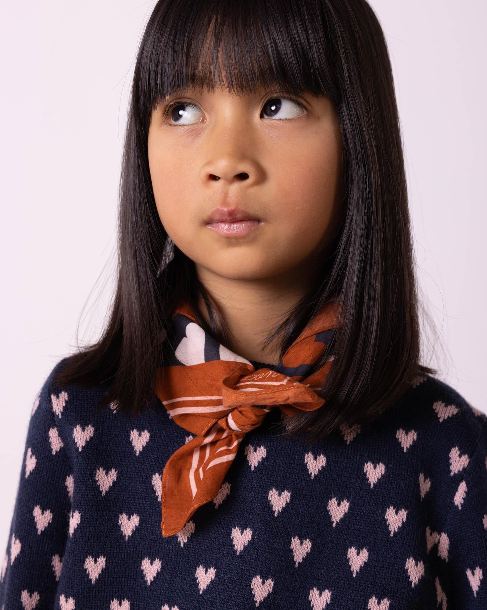 Foulard Joli Coeur bleu en voile de coton