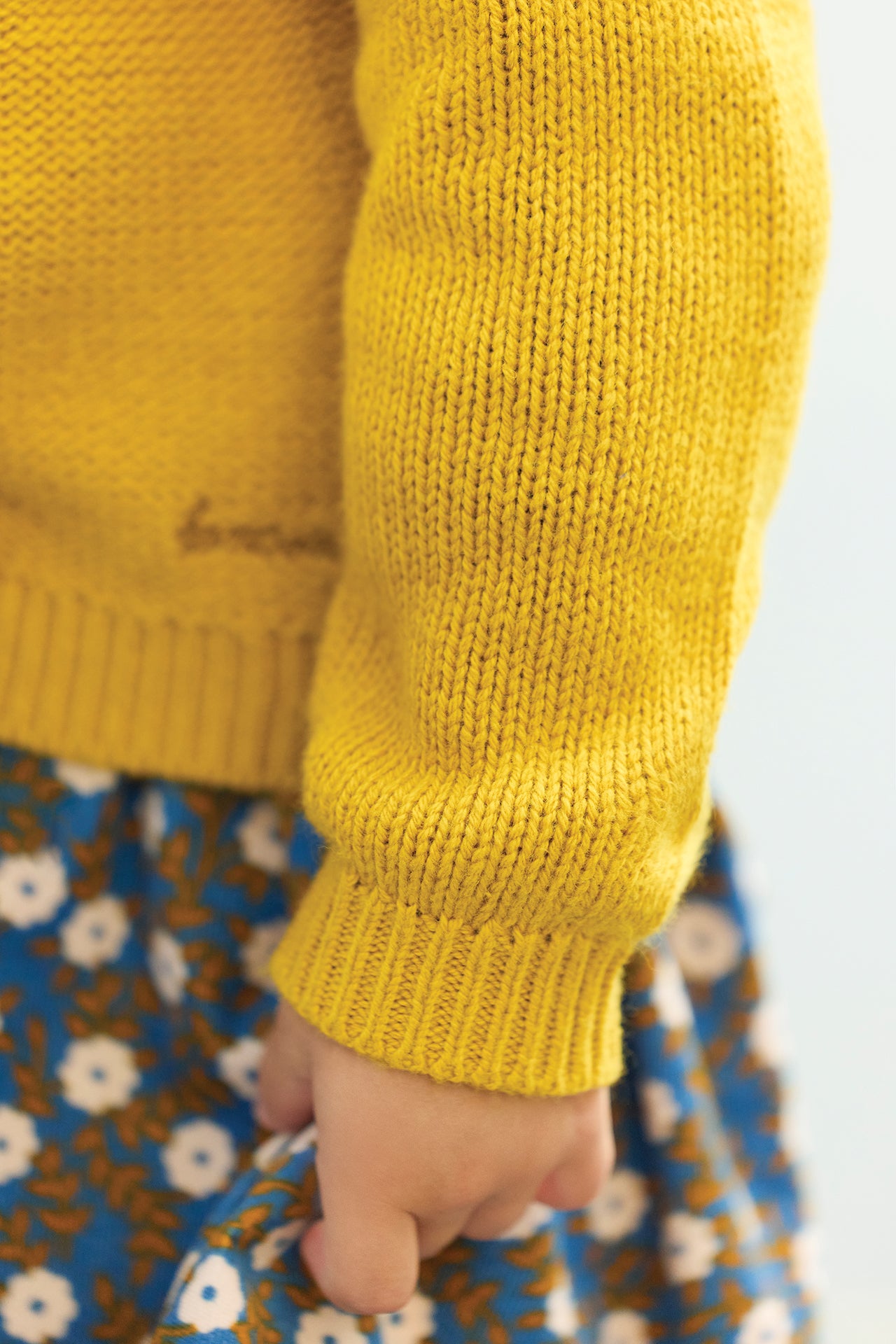 Cardigan  - Bernard in knitting Cable Yellow