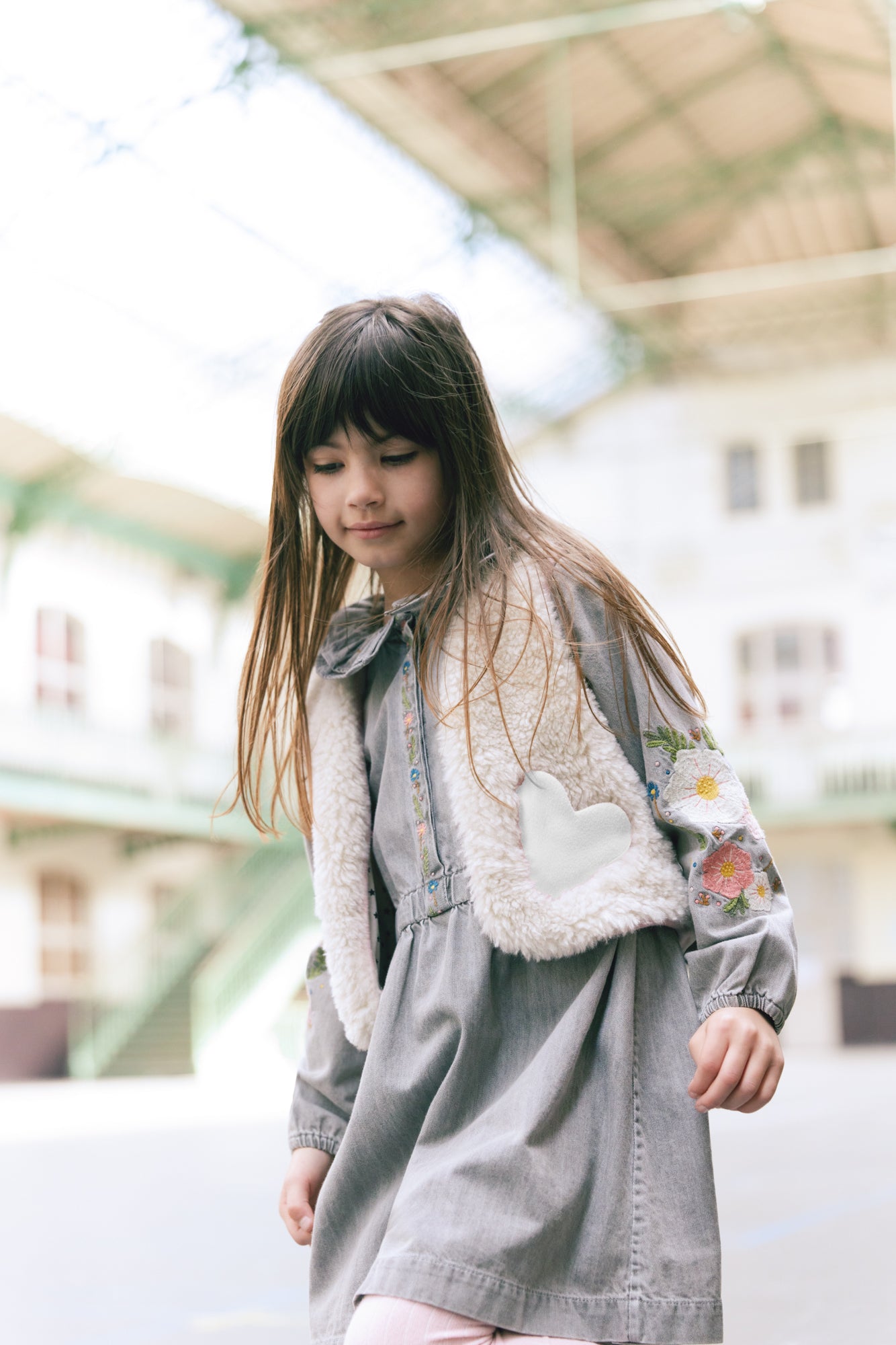 Jacket - without ecru sleeve Embrodery heart