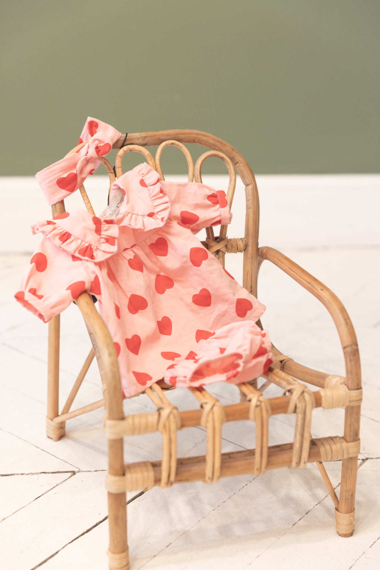 Accessoire poupon - Ensemble Karina cœur bonton + minikane