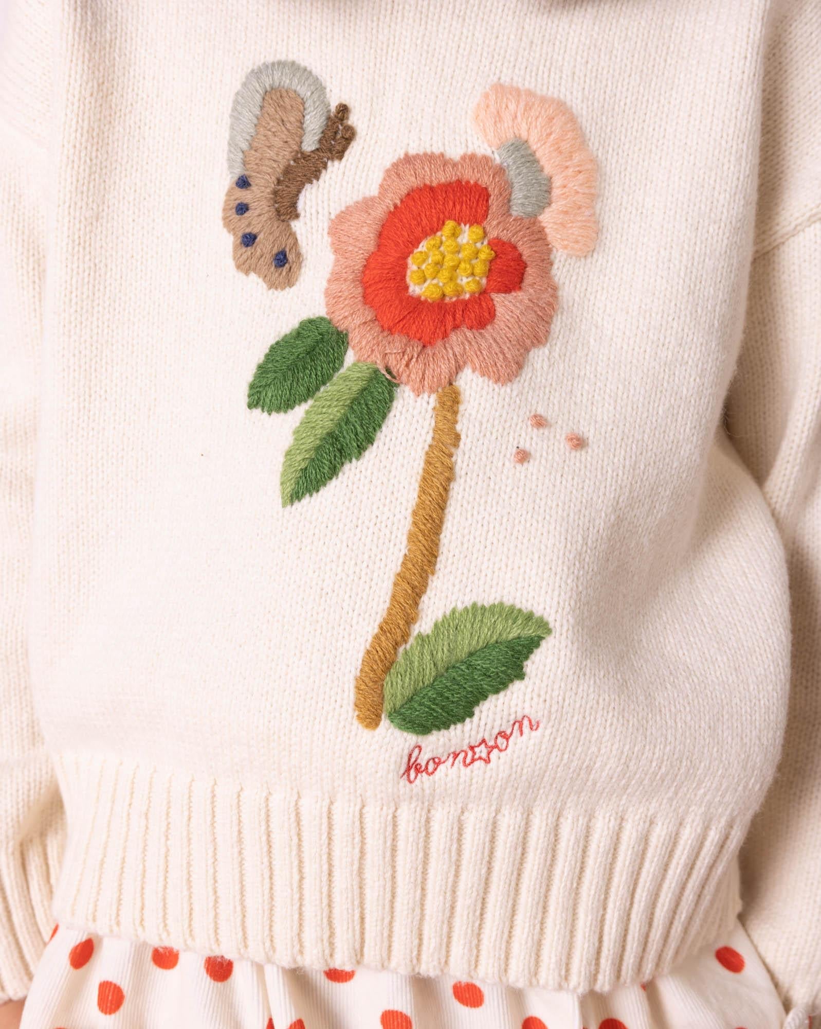 Pull beige en maille brodé